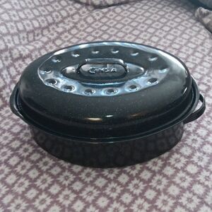 GNSA Black Roasting Pan